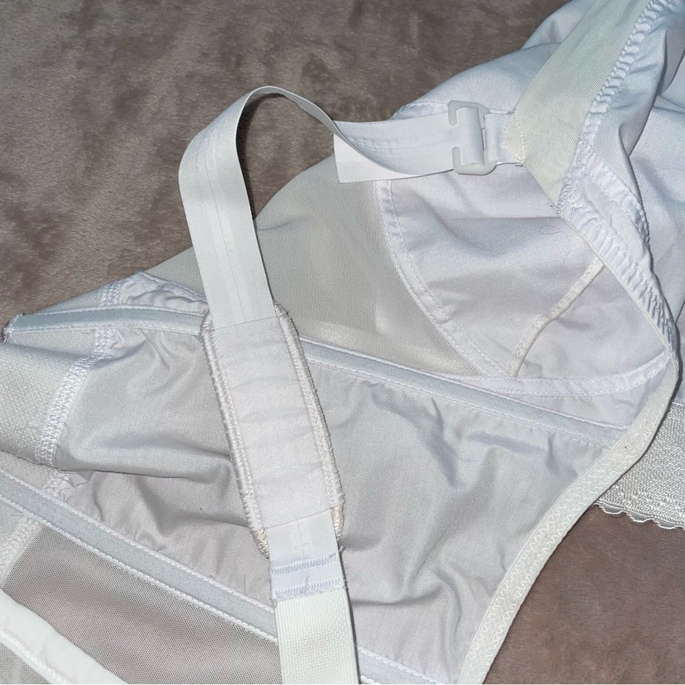 Exquisite form bra size 48DD - Picture 4 of 8